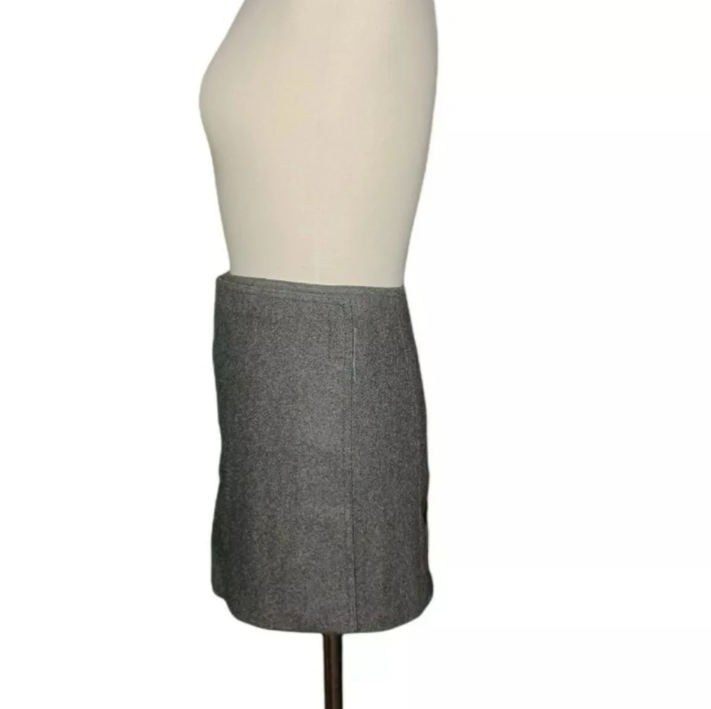 Express World Brand 3/4 Mini Skirt Gray Wrap Wool Blend. Dimensions wais…